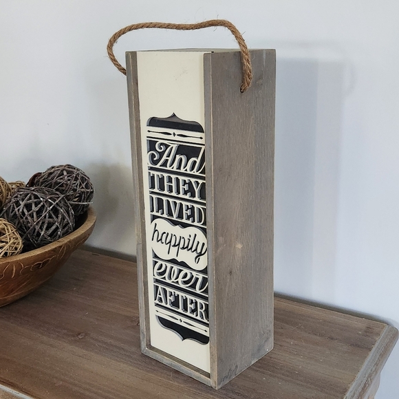 Decorative Wedding Wine Bottle Box – Demdaco Wooden Lanern Keepsake marriage💍🍷 - Picture 4 of 16